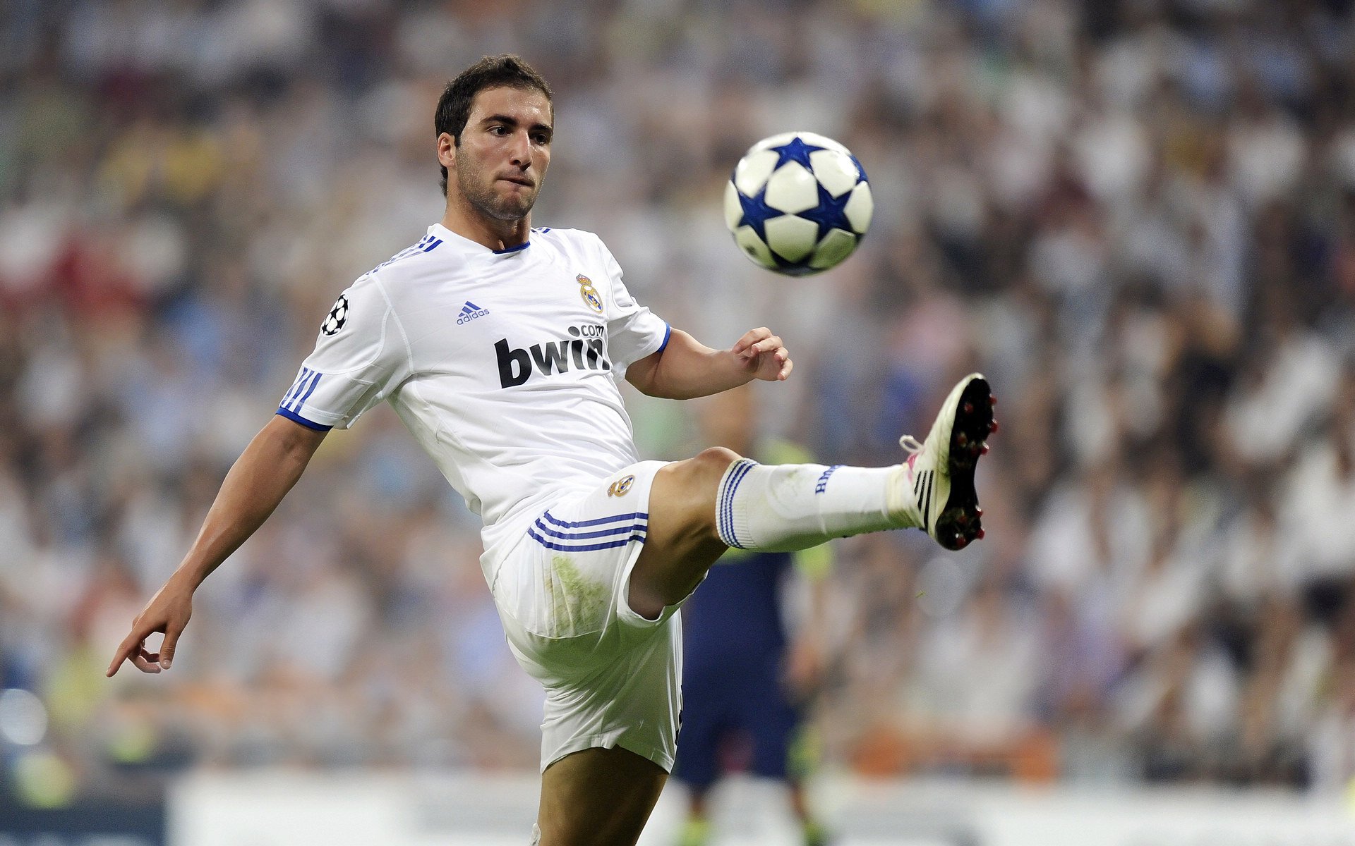 足球运动纳入国民体质测试指标体系,国家提倡足球